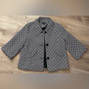 Eden Court Black and White Cropped Blazer size M